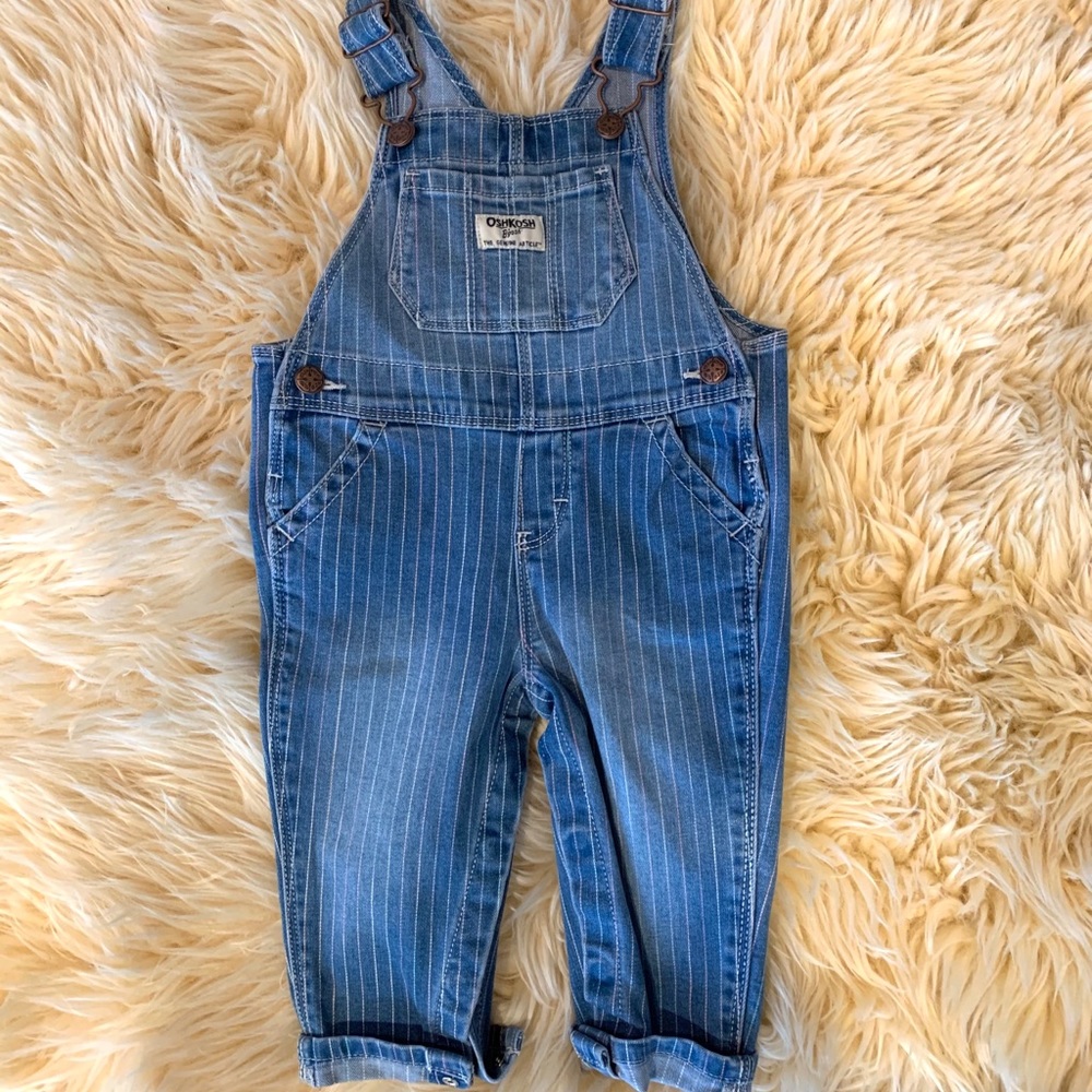 NEW!! 🌈OshKosh Overall🌈